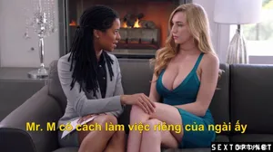Lén lút bú buồi anh rể khi chị gái làm việc